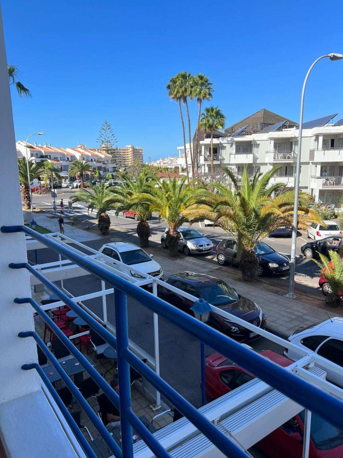 Apartamentos Funchal Los Cristianos  Esterno foto