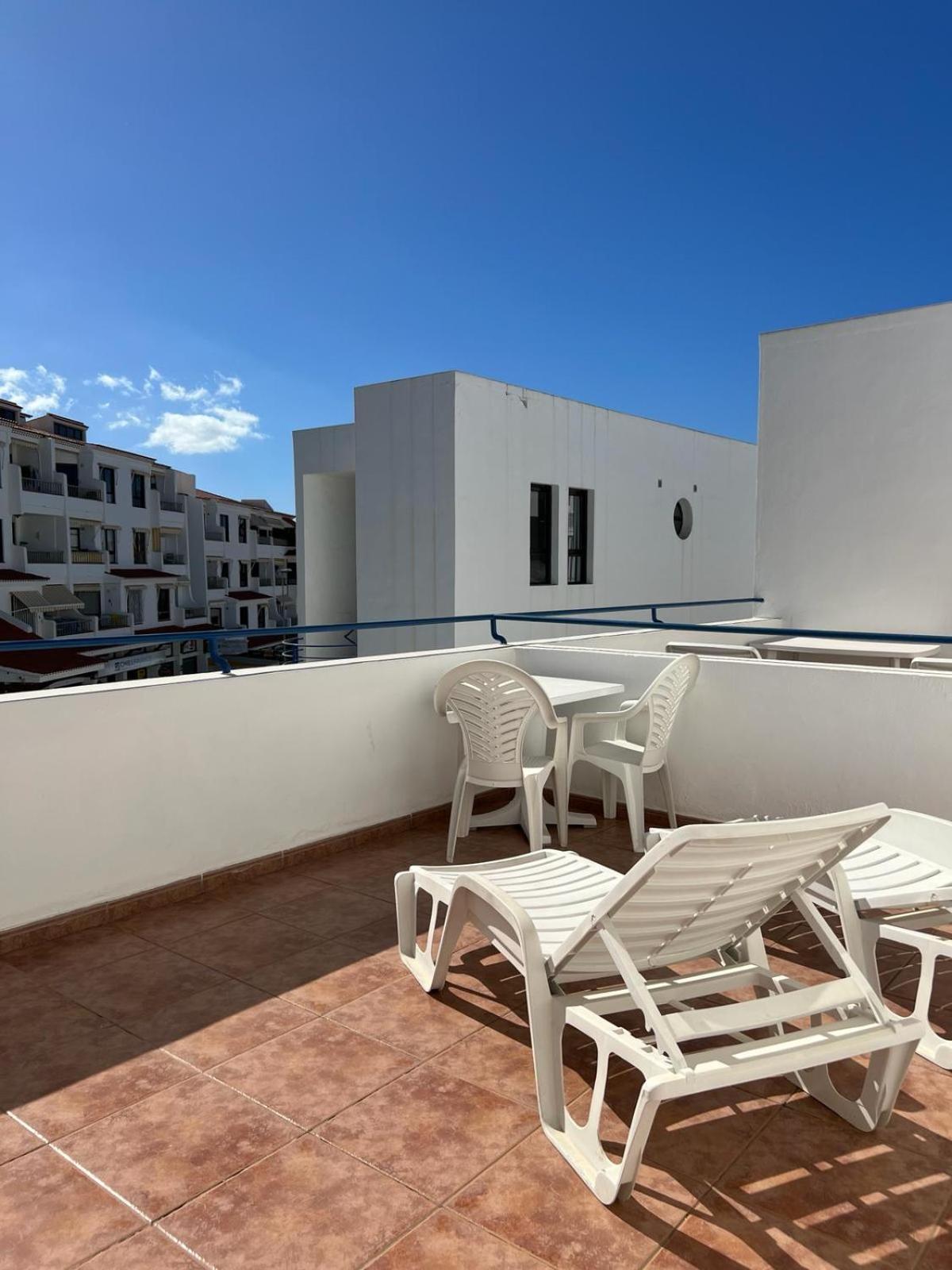 Apartamentos Funchal Los Cristianos  Esterno foto