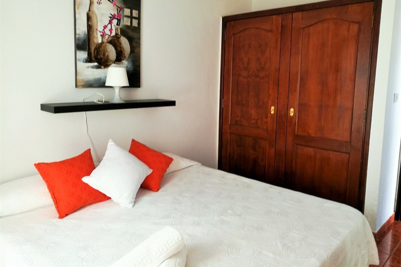 Apartamentos Funchal Los Cristianos  Esterno foto